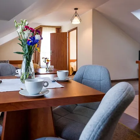 Villa Martii - Komfortowe Apartamenty Z Aneksami Kuchennymi - Spokojna Okolica, Blisko Plazy Владыславово