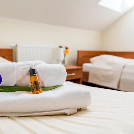 Villa Martii - Family Rooms & Apartments *