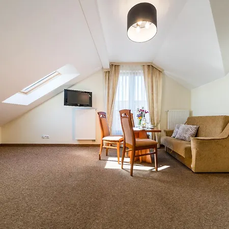 Проживание в семье Villa Martii - Komfortowe Apartamenty Z Aneksami Kuchennymi - Spokojna Okolica, Blisko Plazy *