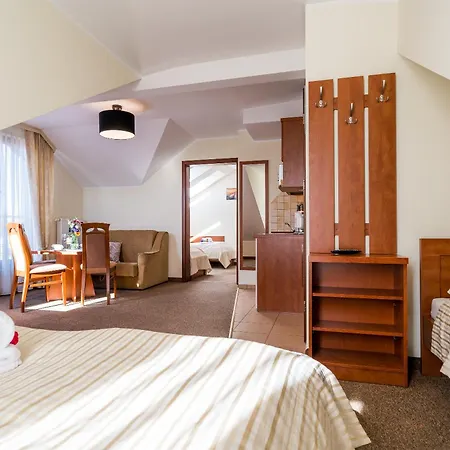 Villa Martii - Komfortowe Apartamenty Z Aneksami Kuchennymi - Spokojna Okolica, Blisko Plazy Владыславово