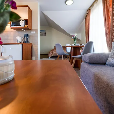 Villa Martii - Komfortowe Apartamenty Z Aneksami Kuchennymi - Spokojna Okolica, Blisko Plazy Владыславово
