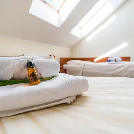 Проживание в семье Villa Martii - Komfortowe Apartamenty Z Aneksami Kuchennymi - Spokojna Okolica, Blisko Plazy *