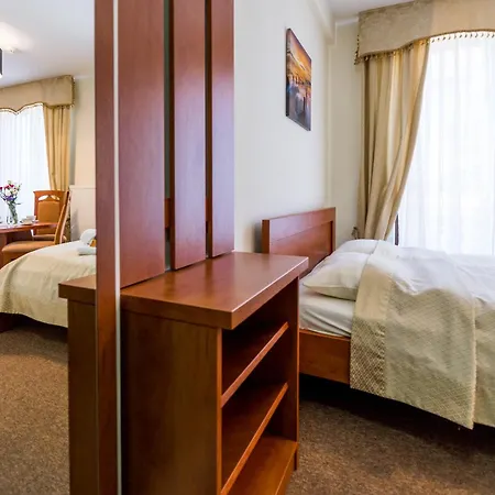 Проживание в семье Villa Martii - Komfortowe Apartamenty Z Aneksami Kuchennymi - Spokojna Okolica, Blisko Plazy