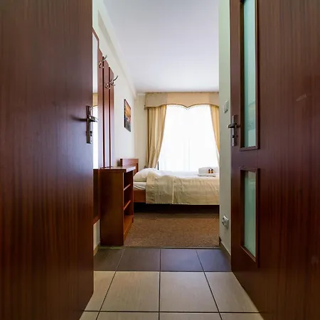 Villa Martii - Komfortowe Apartamenty Z Aneksami Kuchennymi - Spokojna Okolica, Blisko Plazy Владыславово