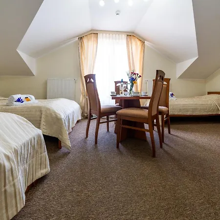 Villa Martii - Komfortowe Apartamenty Z Aneksami Kuchennymi - Spokojna Okolica, Blisko Plazy Проживание в семье Владыславово