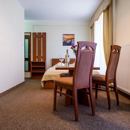 Villa Martii - Komfortowe Apartamenty Z Aneksami Kuchennymi - Spokojna Okolica, Blisko Plazy Владыславово