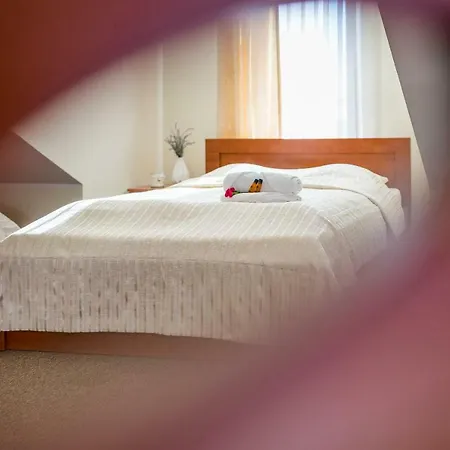 Martii - I Z Aneksami Kuchennymi בית אירוח