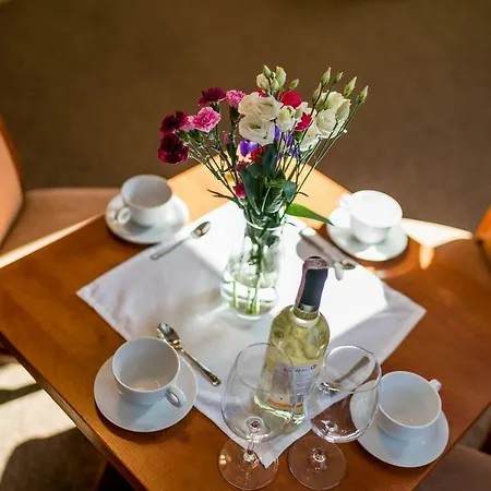 Villa Martii - Family Rooms & Apartments Habitación en casa particular *