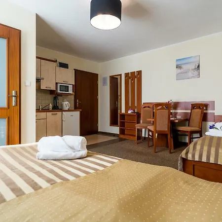 Villa Martii - Family Rooms & Apartments *