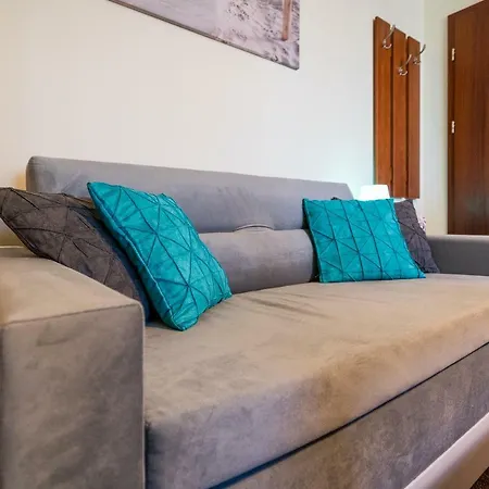 Villa Martii - Family Rooms & Apartments Habitación en casa particular