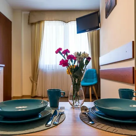 Villa Martii - Family Rooms & Apartments